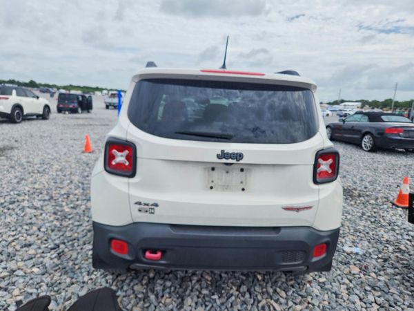 2016 JEEP RENEGADE TRAILHAWK 4X4