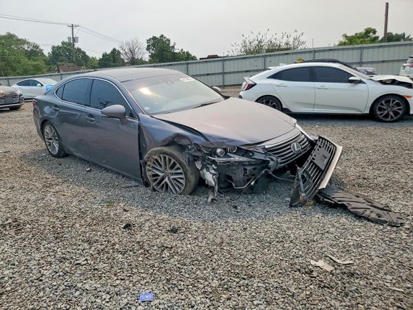 2017 LEXUS ES