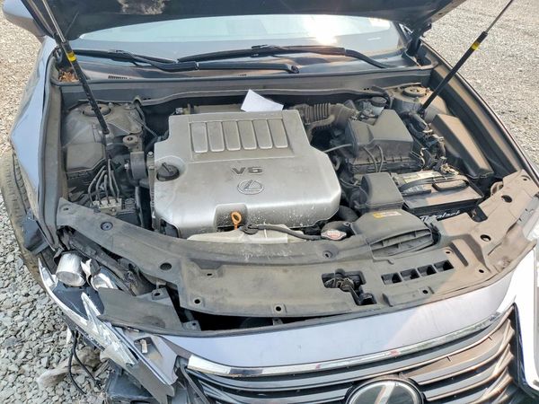 2017 LEXUS ES