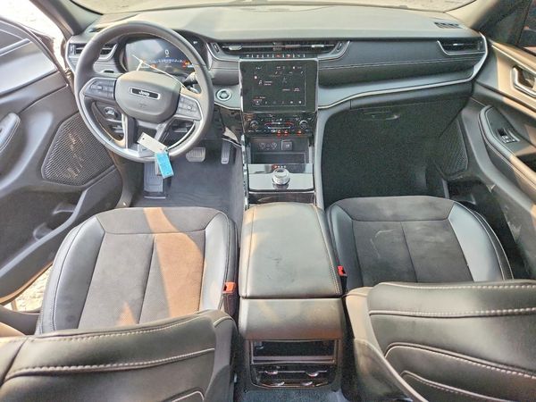 2023 JEEP GRAND CHEROKEE Laredo, Altitude