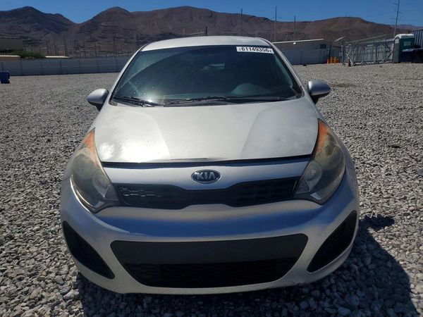 2015 KIA RIO GL - Middle-low