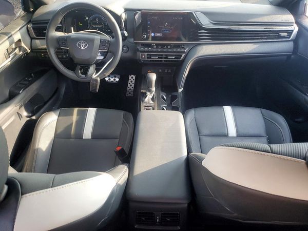 2026 TOYOTA CAMRY
