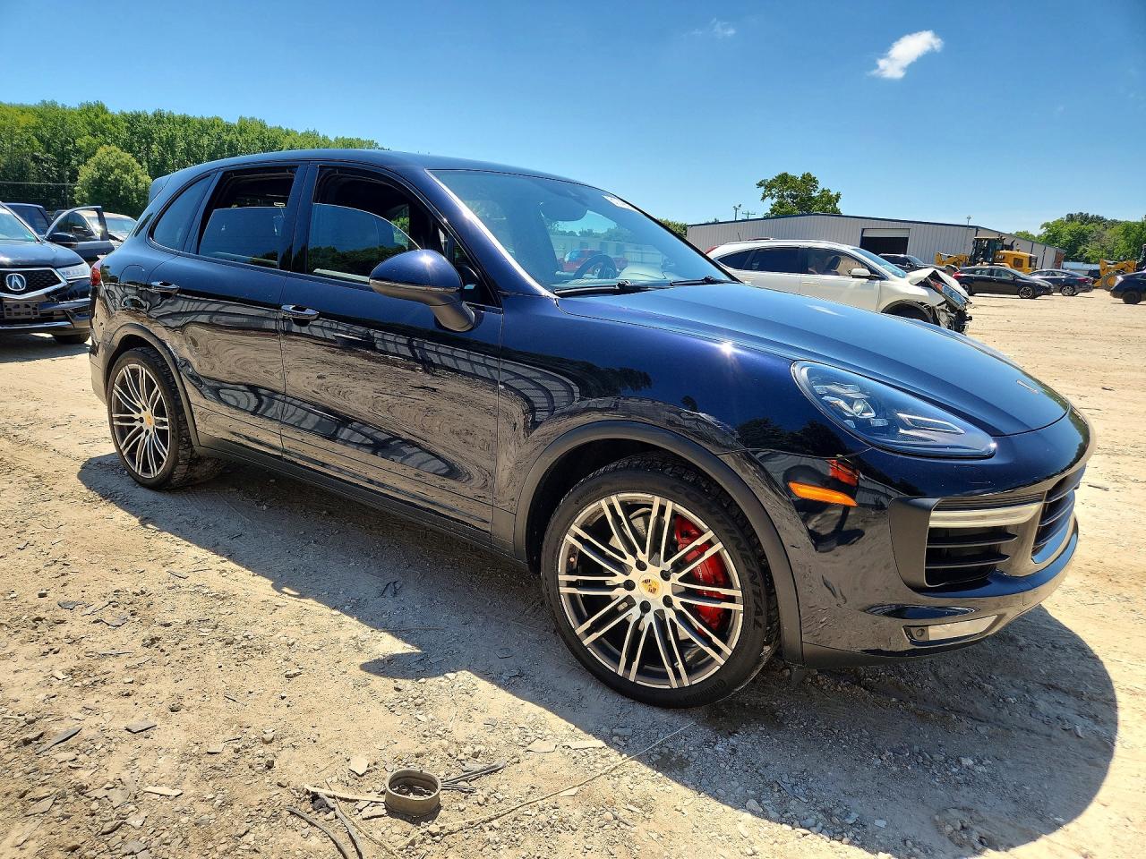 2017 PORSCHE CAYENNE Base, S
