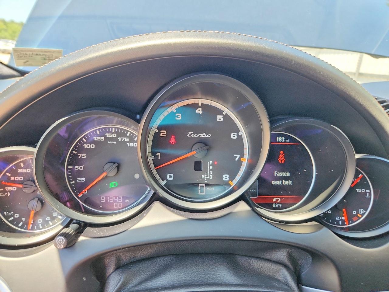 2017 PORSCHE CAYENNE Base, S