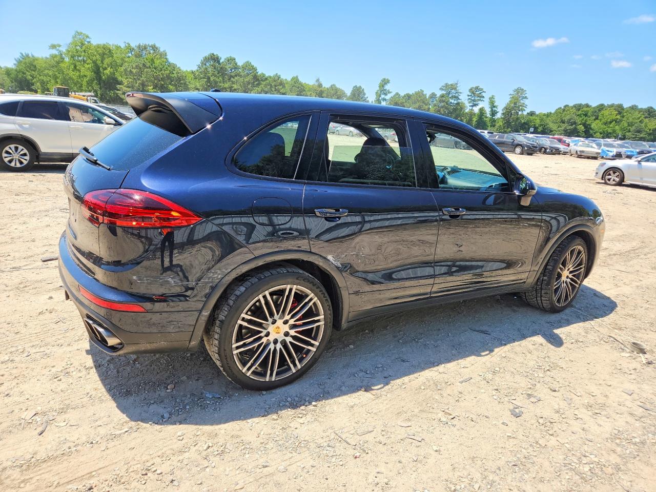 2017 PORSCHE CAYENNE Base, S
