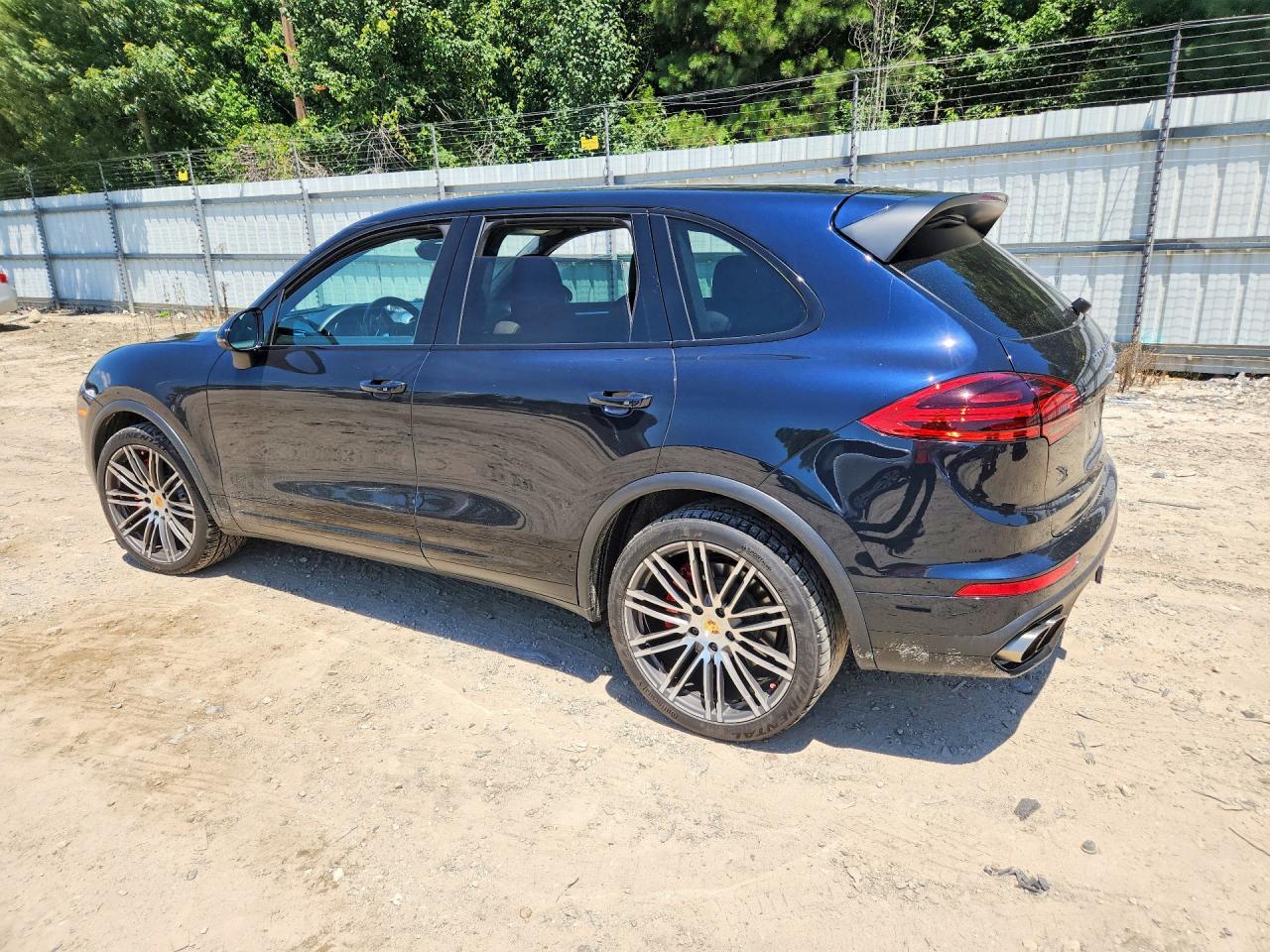 2017 PORSCHE CAYENNE Base, S