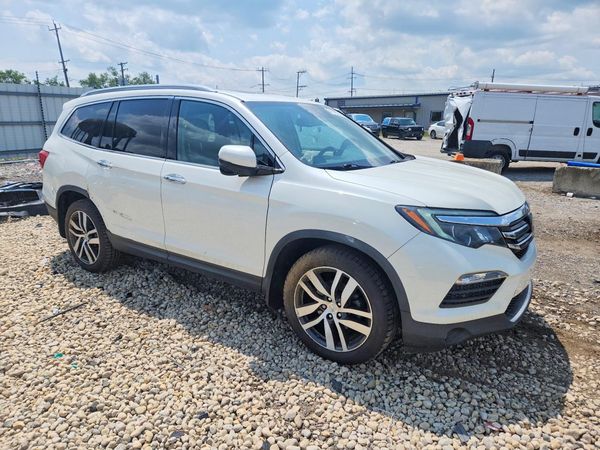 2016 HONDA PILOT TOURING — Passenger 3/4