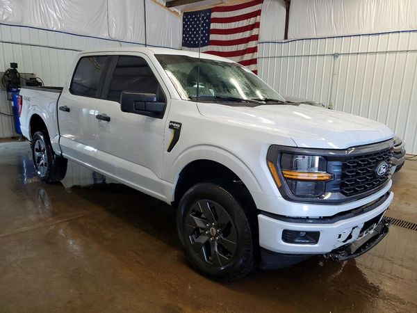 2025 FORD F150