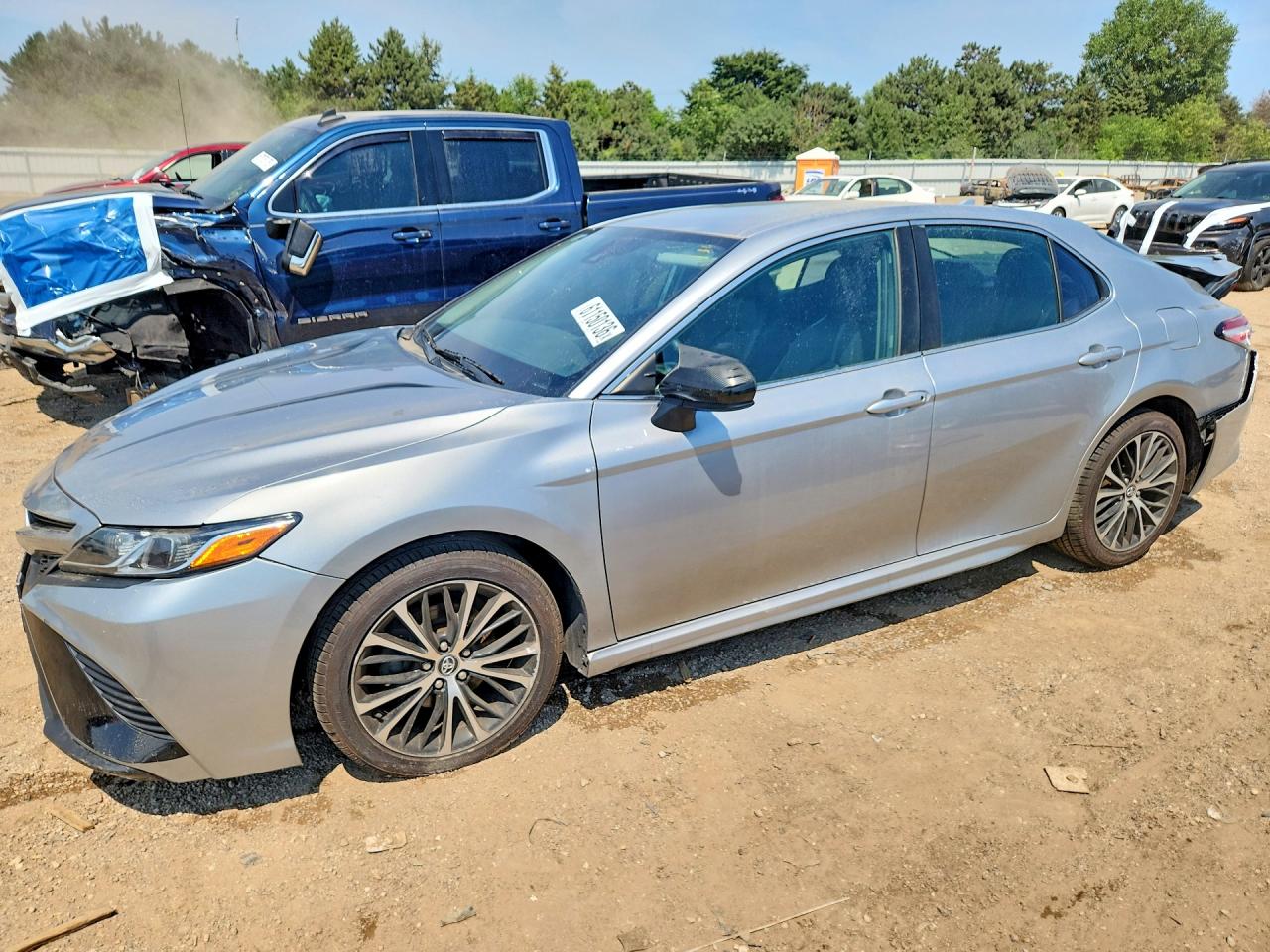2020 TOYOTA CAMRY SE