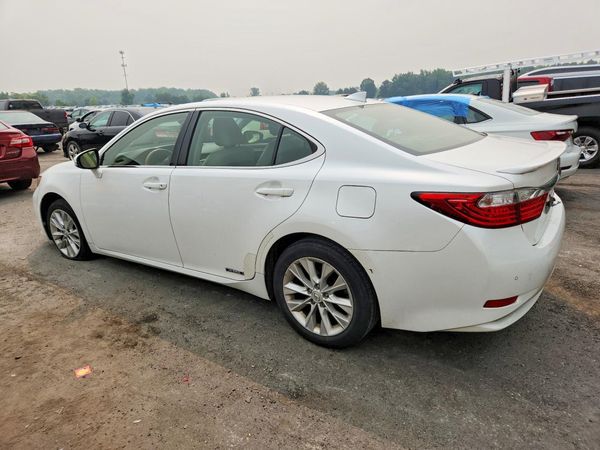 2015 LEXUS ES 300h