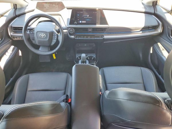 2025 TOYOTA PRIUS