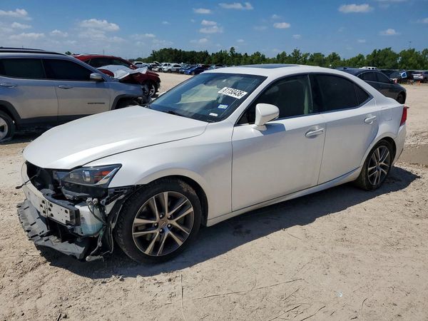 2019 LEXUS IS 300