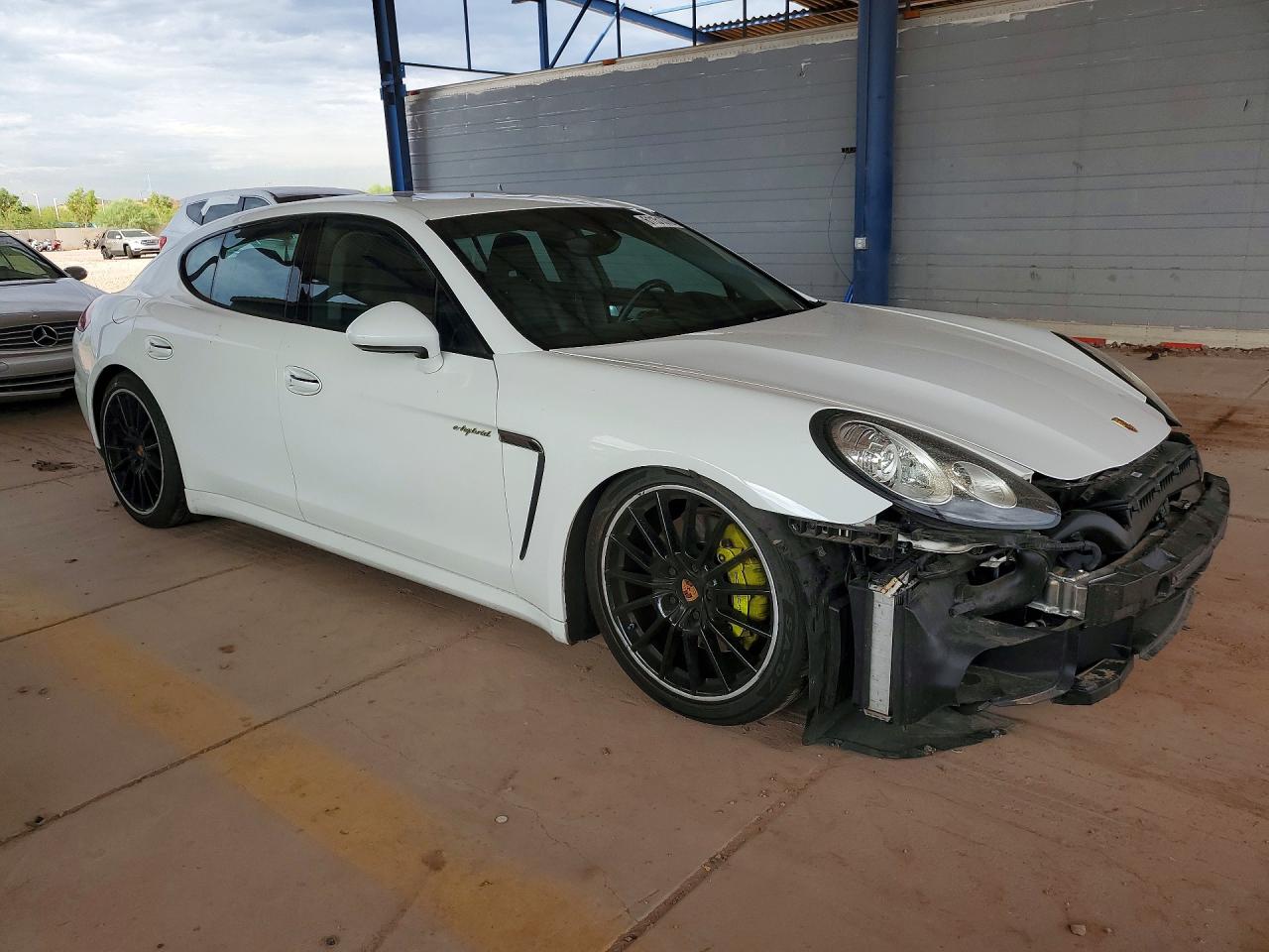 2014 PORSCHE PANAMERA