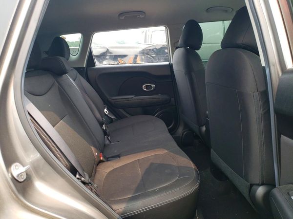 2017 KIA SOUL Base