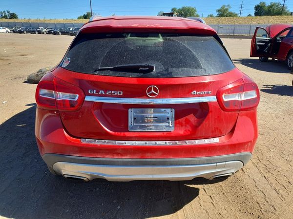 2016 MERCEDES-BENZ GLA GLA250-4M