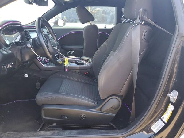 2016 DODGE CHALLENGER SXT