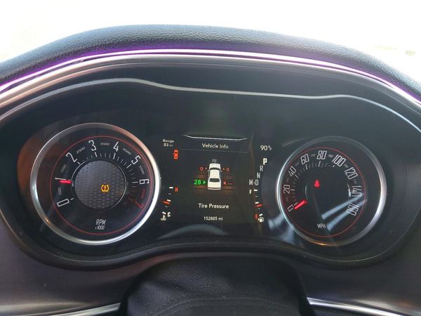 2016 DODGE CHALLENGER SXT