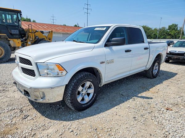 2018 RAM 1500 SLT