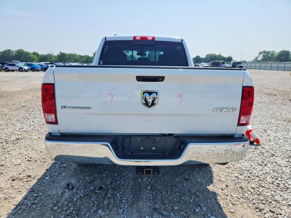 2018 RAM 1500 SLT
