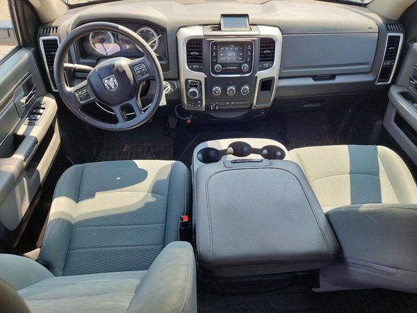 2018 RAM 1500 SLT