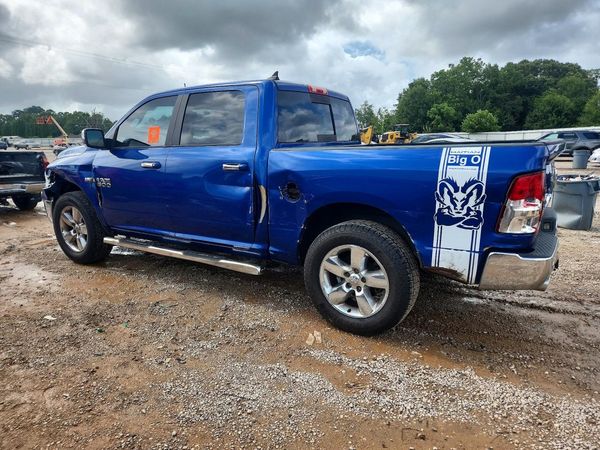 2017 RAM 1500 SLT CREW CAB 4X2