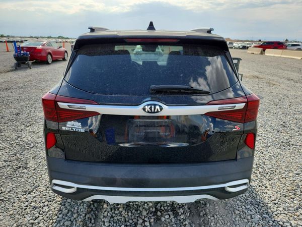 2021 KIA SELTOS S
