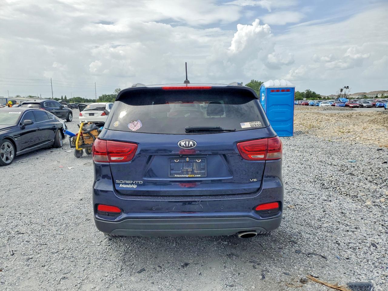 2020 KIA SORENTO L, LX, S