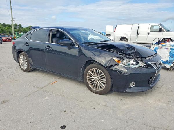 2015 LEXUS ES