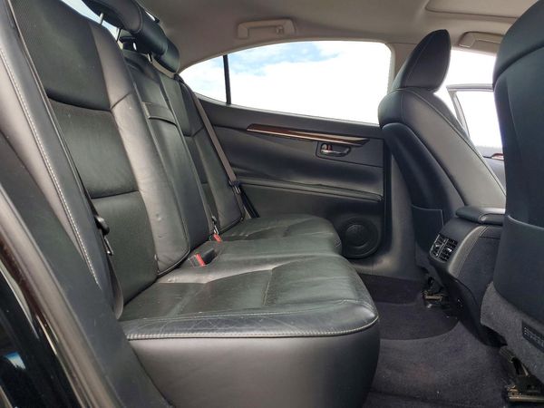 2015 LEXUS ES