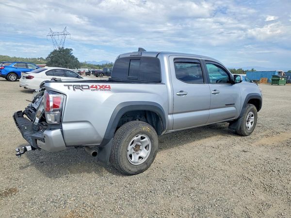 2022 TOYOTA TACOMA SR5