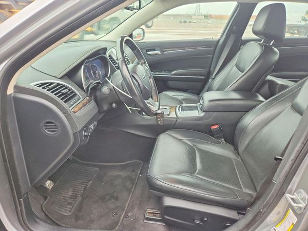 2018 CHRYSLER 300
