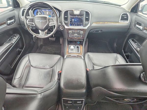 2018 CHRYSLER 300