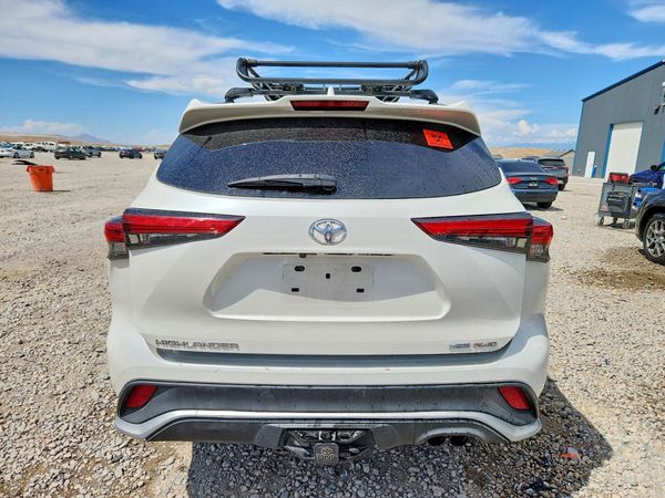 2021 TOYOTA HIGHLANDER XSE Nav & JBL