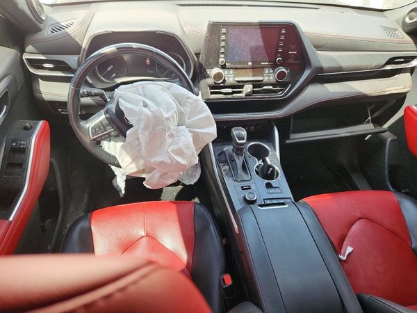 2021 TOYOTA HIGHLANDER XSE Nav & JBL
