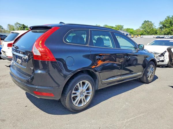 2016 VOLVO XC60