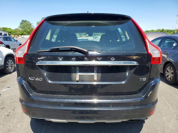 2016 VOLVO XC60