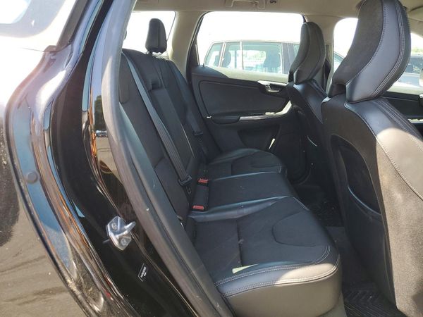 2016 VOLVO XC60