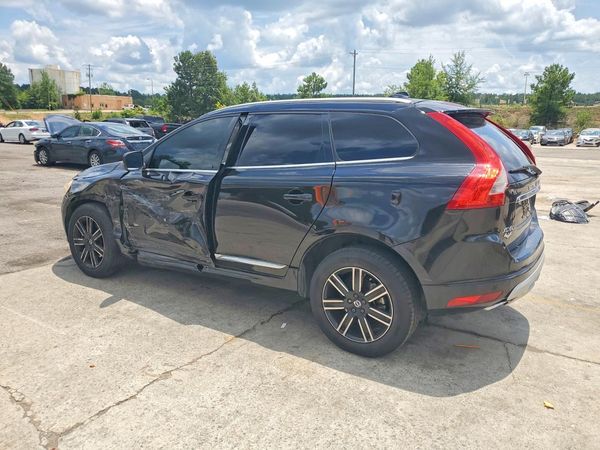 2017 VOLVO XC60 Dynamic
