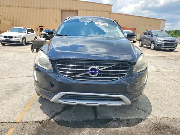 2017 VOLVO XC60 Dynamic