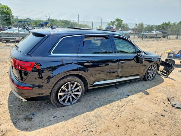 2017 AUDI Q7