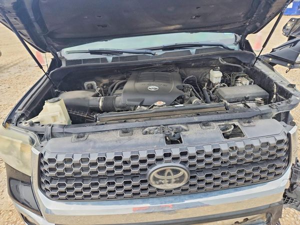 2018 TOYOTA TUNDRA