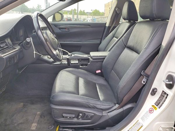 2015 LEXUS ES