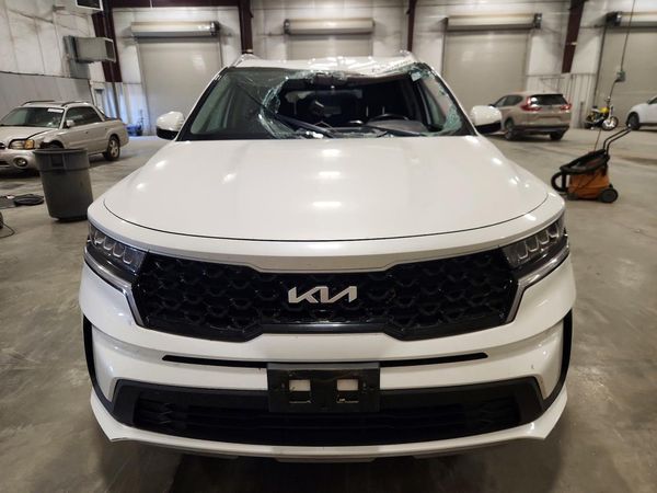 2022 KIA SORENTO
