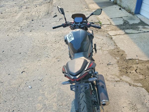 2025 KAWASAKI ER500