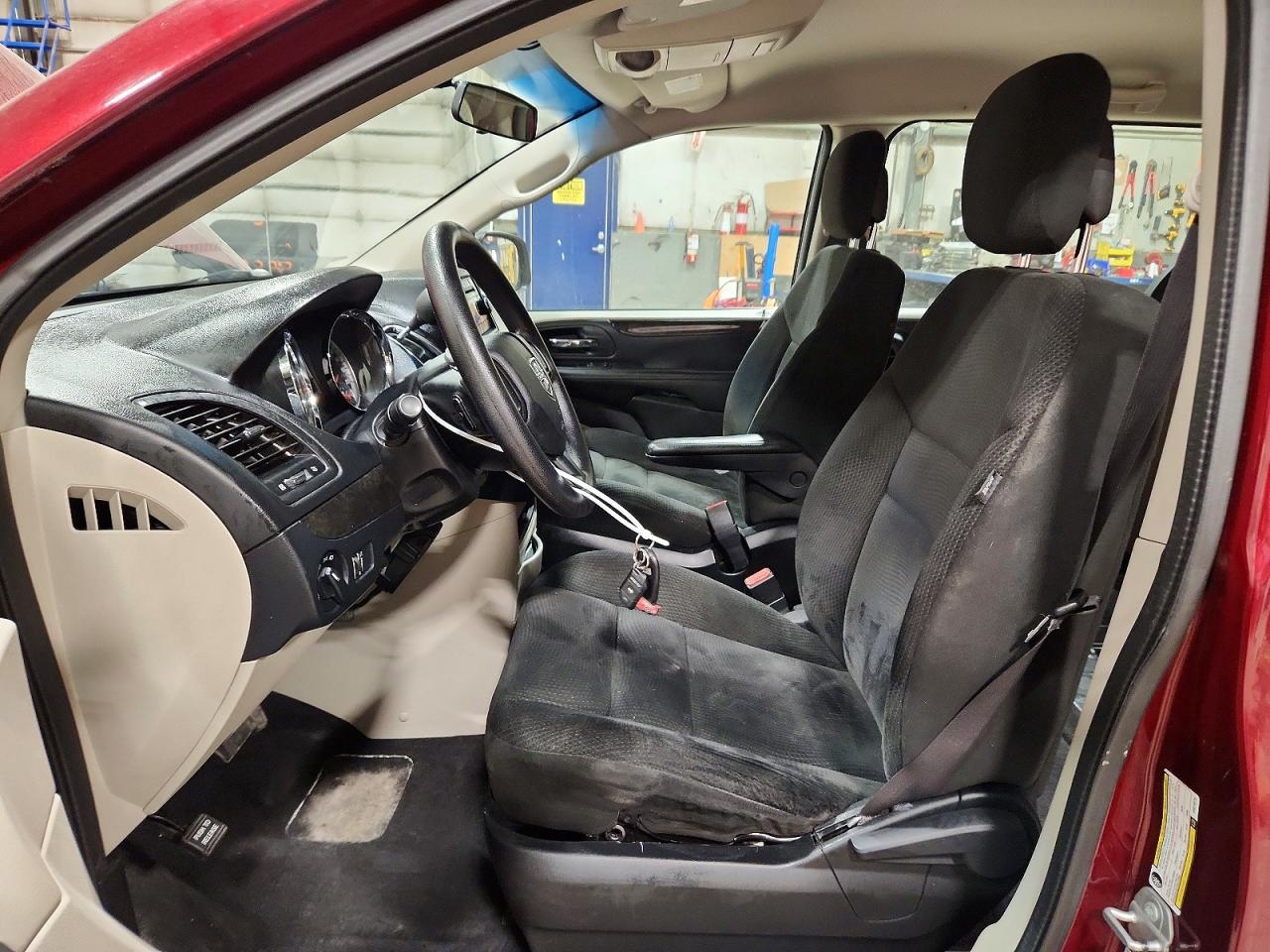 2017 DODGE GRAND CARAVAN SE, SXT, Express