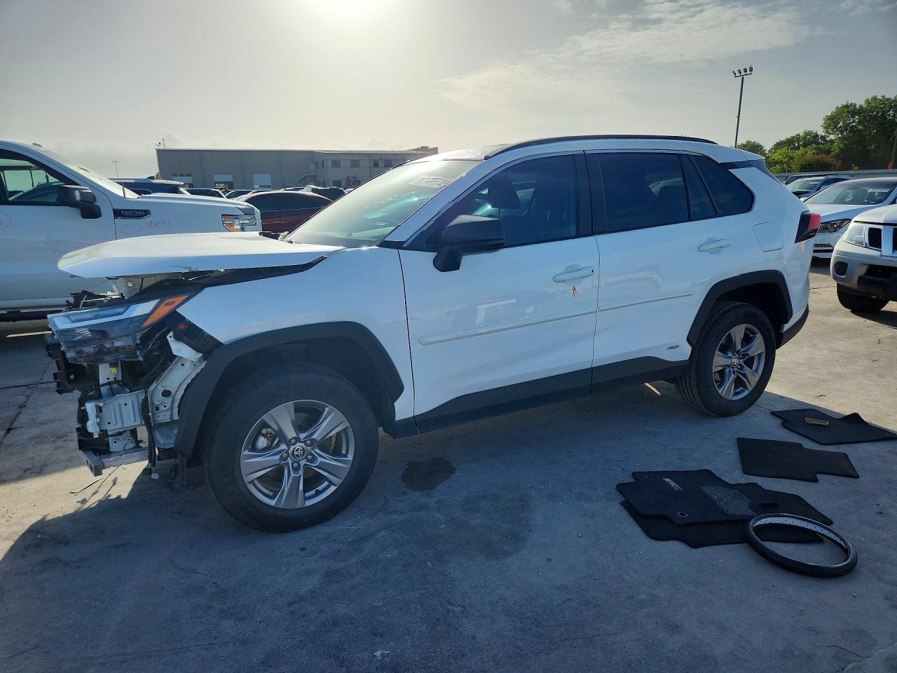 2024 TOYOTA RAV4 LE