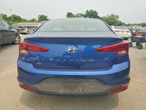 2019 HYUNDAI ELANTRA SE
