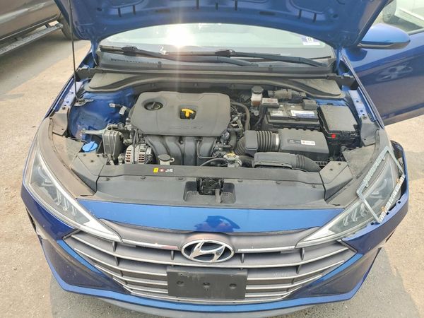 2019 HYUNDAI ELANTRA SE
