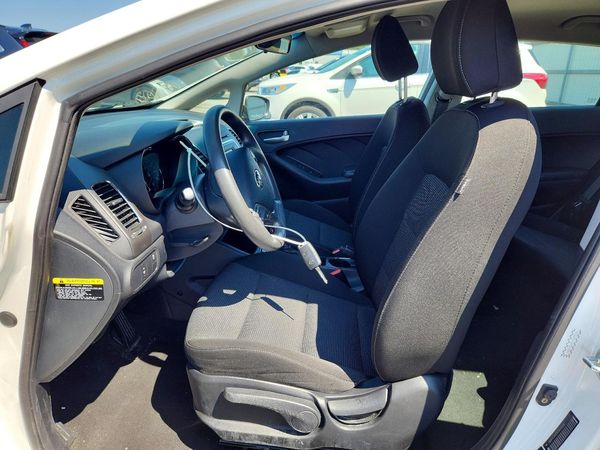 2017 KIA FORTE LX