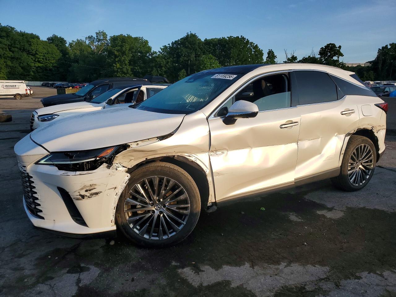 2025 LEXUS RX 450h+